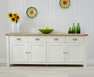 4_drawer_sideboard_dressed