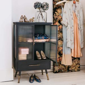 kok1004-two-door-drawer-and-dresser